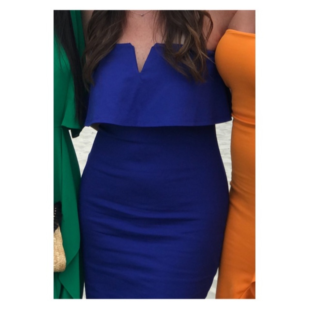Blue strapless LULUS dress